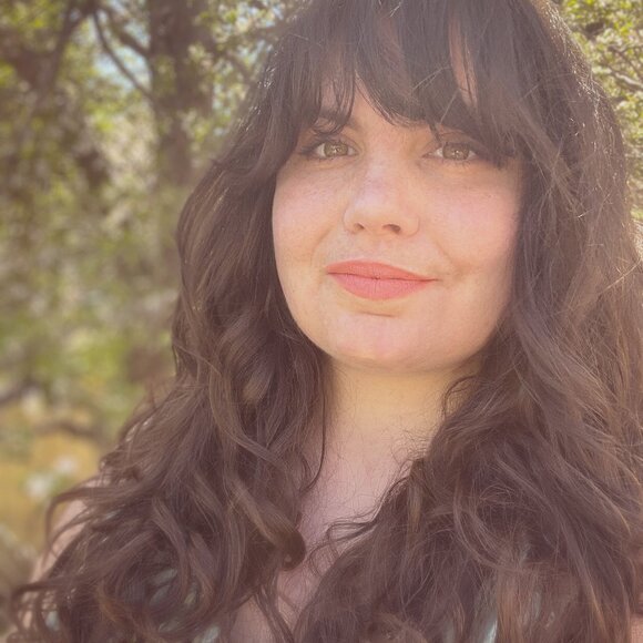 Meet your Posher, Shel Evergreen - Picture 1 of 1